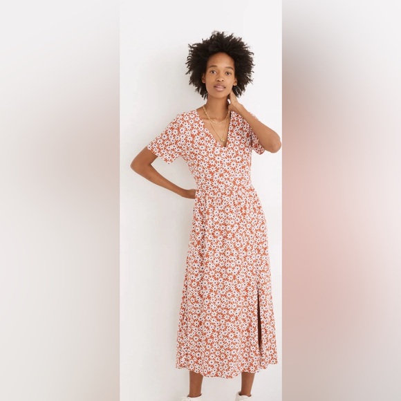 Madewell Dresses & Skirts - 💚💚 MADEWELL Clara Midi Dress in Falling Daisies